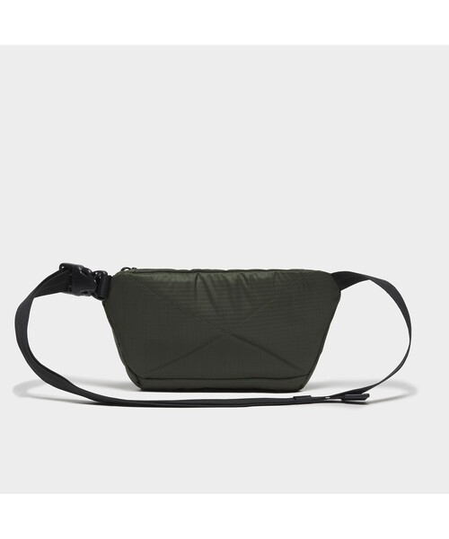 AIGLE（エーグル）の「イデヴァ ヒップバック（ボディバッグ/ウエストポーチ・レディース・ブラック/カーキ・FREE）」の6枚目の写真