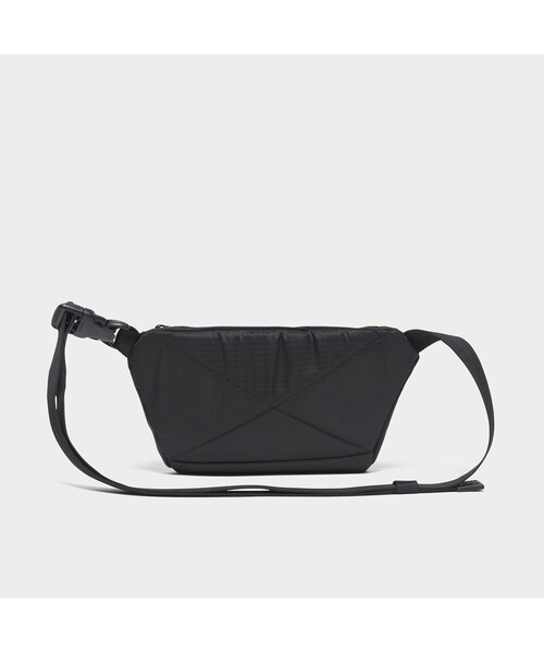 AIGLE（エーグル）の「イデヴァ ヒップバック（ボディバッグ/ウエストポーチ・レディース・ブラック/カーキ・FREE）」の8枚目の写真