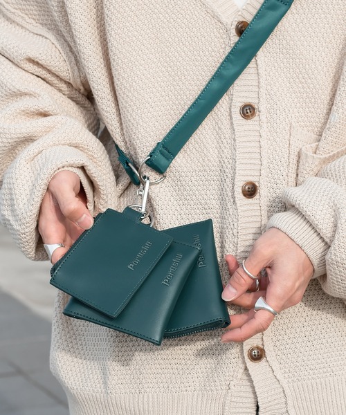 【正規品のみ販売】 ミニ ショルダーバッグ ベルベット  グリーン Perushu（ペルーシュ）の「レザーミニショルダーバッグ（ショルダー