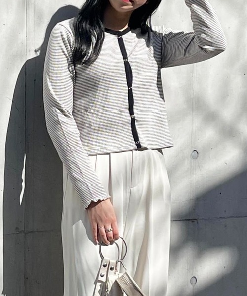 Mysa&Liina（ミーサリーナ）の「パイピングテレコトップス（Tシャツ/カットソー・レディース・チャコールグレー/イエロー/オフホワイト/グリーン・FREE）」の5枚目の写真