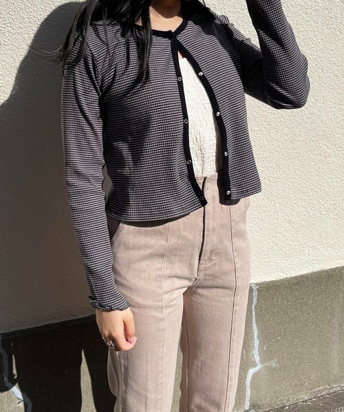 Mysa&Liina（ミーサリーナ）の「パイピングテレコトップス（Tシャツ/カットソー・レディース・チャコールグレー/イエロー/オフホワイト/グリーン・FREE）」の12枚目の写真