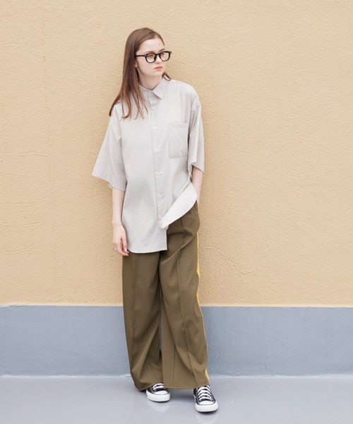 flaner(フラネ)の「Loose assort half sleeve shirt/ルーズアソート半袖シャツ(シャツ/ブラウス・レディース・ネイビー/サックスブルー/グレイッシュベージュ/ライトグレー/グレー・MEDIUM/LARGE)」の12枚目の写真