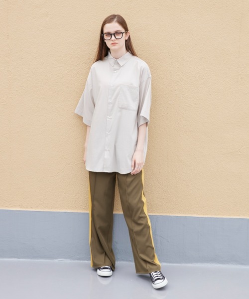 flaner(フラネ)の「Loose assort half sleeve shirt/ルーズアソート半袖シャツ(シャツ/ブラウス・レディース・ネイビー/サックスブルー/グレイッシュベージュ/ライトグレー/グレー・MEDIUM/LARGE)」の13枚目の写真