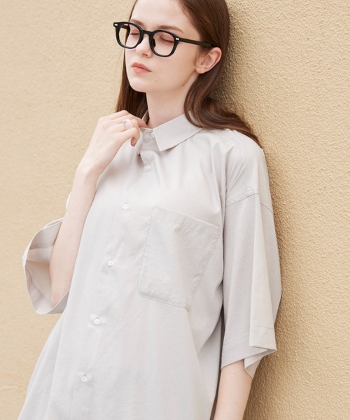 flaner(フラネ)の「Loose assort half sleeve shirt/ルーズアソート半袖シャツ(シャツ/ブラウス・レディース・ネイビー/サックスブルー/グレイッシュベージュ/ライトグレー/グレー・MEDIUM/LARGE)」の7枚目の写真