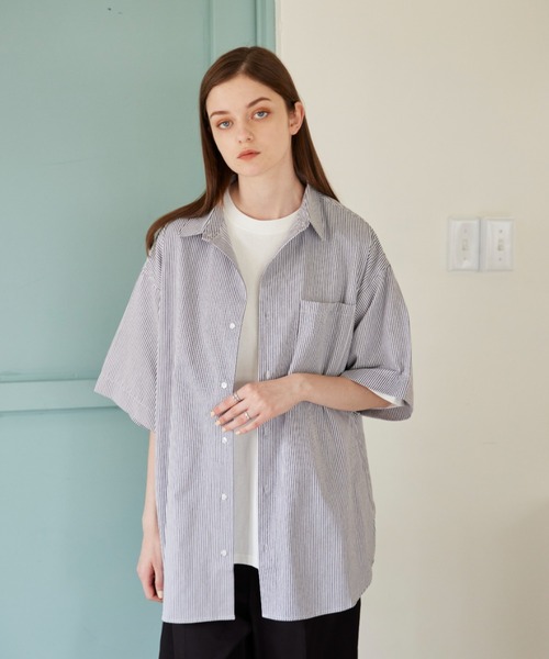 flaner(フラネ)の「Loose assort half sleeve shirt/ルーズアソート半袖シャツ(シャツ/ブラウス・レディース・ネイビー/サックスブルー/グレイッシュベージュ/ライトグレー/グレー・MEDIUM/LARGE)」の17枚目の写真