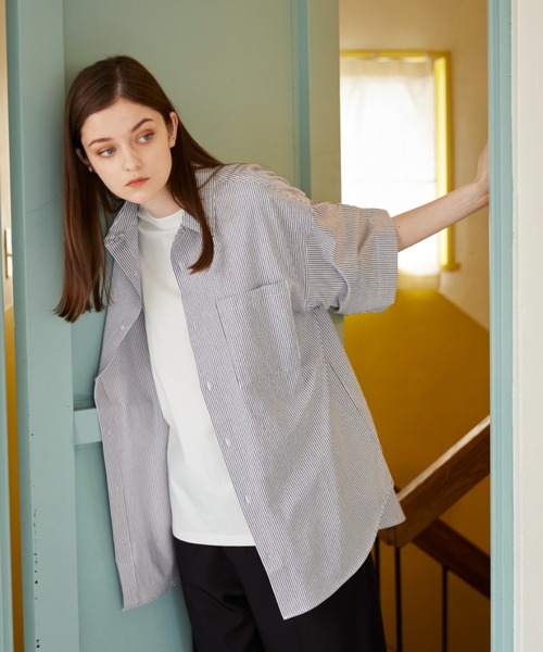 flaner(フラネ)の「Loose assort half sleeve shirt/ルーズアソート半袖シャツ(シャツ/ブラウス・レディース・ネイビー/サックスブルー/グレイッシュベージュ/ライトグレー/グレー・MEDIUM/LARGE)」の21枚目の写真