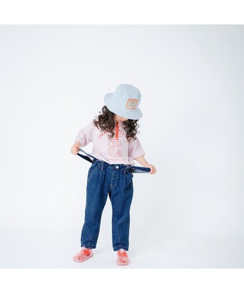 BREEZE（ブリーズ）の「WEB限定 デニムタックサロペット（サロペット/オーバーオール・キッズ・ネイビー/オフホワイト・100/110/120/130/80/90/140）」の6枚目の写真