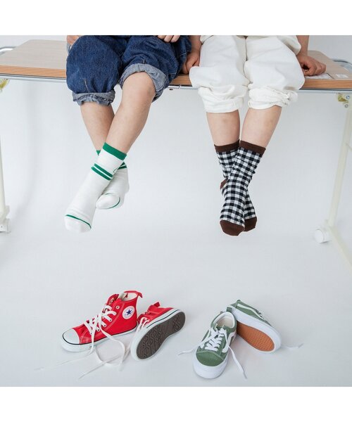 BREEZE（ブリーズ）の「WEB限定 デニムタックサロペット（サロペット/オーバーオール・キッズ・ネイビー/オフホワイト・100/110/120/130/80/90/140）」の22枚目の写真