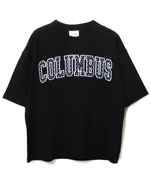 CORISCO(コリスコ)の「カレッジ刺繍半袖TEE(M1)(Tシャツ/カットソー・メンズ・ホワイト/ブラック/ホワイト系その他/ブラック系その他・MEDIUM/LARGE/X-LARGE)」の1枚目の写真