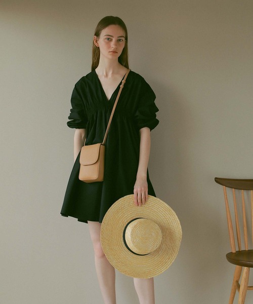 EFOLE（エフォル）の「【EFOLE】ステッチ ミニ ショルダー バッグ（ショルダーバッグ・レディース・ブラック/ベージュ・FREE）」の11枚目の写真