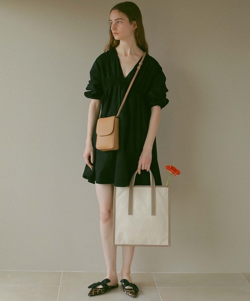 EFOLE（エフォル）の「【EFOLE】ステッチ ミニ ショルダー バッグ（ショルダーバッグ・レディース・ブラック/ベージュ・FREE）」の12枚目の写真