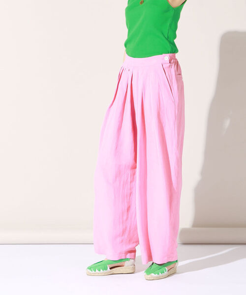 Rie Miller(リエミラー)の「タックワイドパンツ(その他パンツ・レディース・ベビーピンク/ブラック/グリーン・38/36)」の4枚目の写真