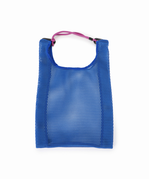 B.C STOCK(ベーセーストック)の「【OUTDOOR PRODUCTS/アウトドアプロダクツ】メッシュショッパーM(ショルダーバッグ・レディース・チャコールグレー/ブラック/ブルー・FREE)」の11枚目の写真