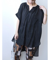 バックギャザー テーピングシアーシャツ