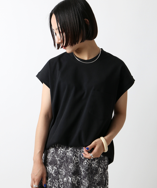 JOINT WORKS(ジョイントワークス)の「ラウンドTシャツ(Tシャツ/カットソー・レディース・ホワイト/ブラック/ブルー・FREE)」の2枚目の写真