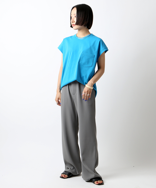 JOINT WORKS(ジョイントワークス)の「ラウンドTシャツ(Tシャツ/カットソー・レディース・ホワイト/ブラック/ブルー・FREE)」の5枚目の写真