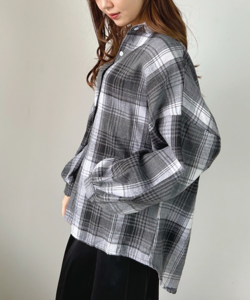 CLEA(クレア)の「ボリューム袖チェックネル風オーバーサイズシャツ(シャツ/ブラウス・レディース・ブラウン/イエロー/ブルー/ブラック・FREE)」の1枚目の写真
