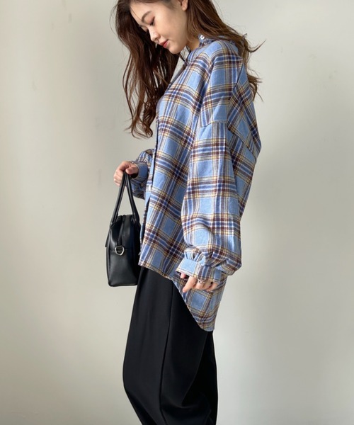 CLEA(クレア)の「ボリューム袖チェックネル風オーバーサイズシャツ(シャツ/ブラウス・レディース・ブラウン/イエロー/ブルー/ブラック・FREE)」の22枚目の写真