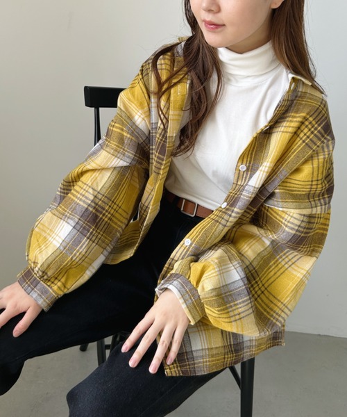 CLEA(クレア)の「ボリューム袖チェックネル風オーバーサイズシャツ(シャツ/ブラウス・レディース・ブラウン/イエロー/ブルー/ブラック・FREE)」の6枚目の写真