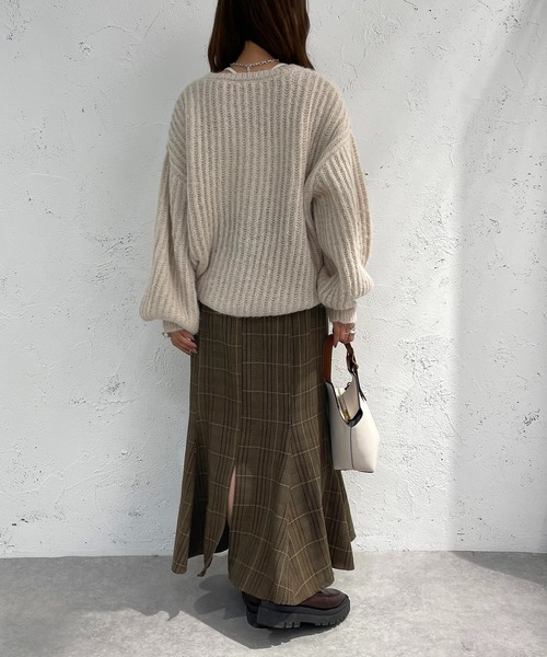apres jour mignon(アプレジュールミニョン)の「モヘアライクカタアゼニット【ZOZOTOWN限定アイテム】(ニット/セーター・レディース・カーキ/パープル/ブラック/オレンジ/アイボリー・フリー/X-LARGE)」の11枚目の写真