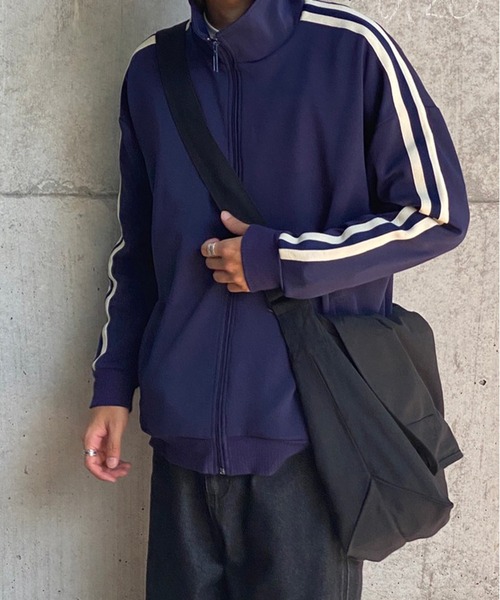 kutir(クティール)の「メッセンジャーバッグ(ショルダーバッグ・メンズ・ブラック/オフホワイト・FREE)」の10枚目の写真