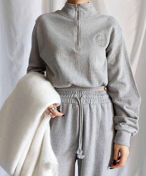 me+em select（ミームセレクト）の「【 セットアップ対応 】OBE刺繍 ハーフジップショートスウェット【 韓国製 】（スウェット・レディース・ベージュ/ブラック/グレー・FREE）」の6枚目の写真