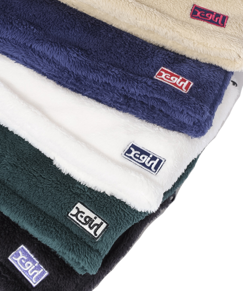 X-girl（エックスガール）の「FLUFFY NECK WARMER（ネックウォーマー/スヌード・レディース・ホワイト/ブラック/ベージュ/グリーン/ネイビー・ONE SIZE）」の9枚目の写真