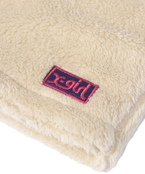 X-girl（エックスガール）の「FLUFFY NECK WARMER（ネックウォーマー/スヌード・レディース・ホワイト/ブラック/ベージュ/グリーン/ネイビー・ONE SIZE）」の8枚目の写真