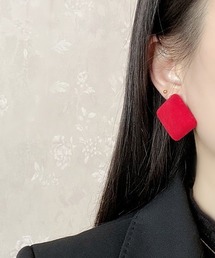 F&D : ベルベットダイヤカラーピアス