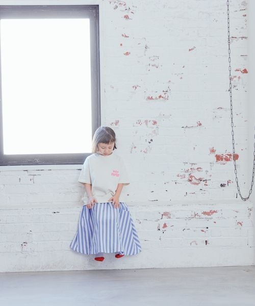 LOWRYS FARM（ローリーズファーム）の「シャーリング２ＷＡＹスカート　184440（スカート・キッズ・ブルー/ブラック/イエロー・110cm/120cm/130cm/140cm/150cm）」の5枚目の写真