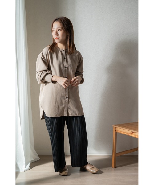 Amourire(アムリール)の「【yumi.コラボ】セルフカットプリーツパンツ(その他パンツ・レディース・ブラック/ベージュ・M)」の4枚目の写真
