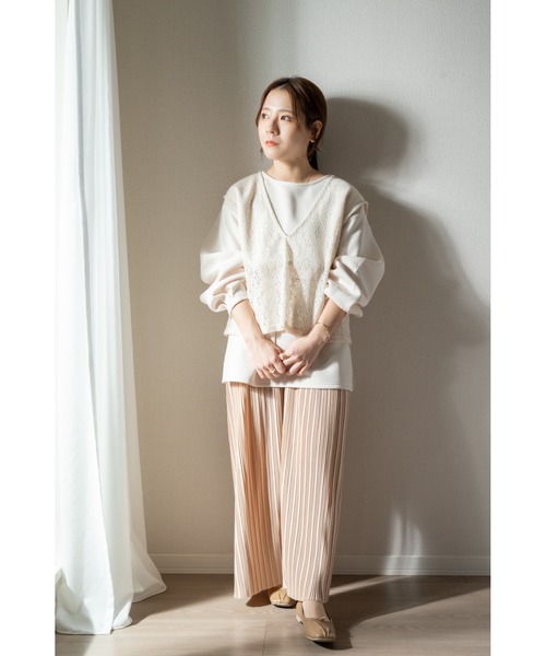 Amourire(アムリール)の「【yumi.コラボ】セルフカットプリーツパンツ(その他パンツ・レディース・ブラック/ベージュ・M)」の5枚目の写真