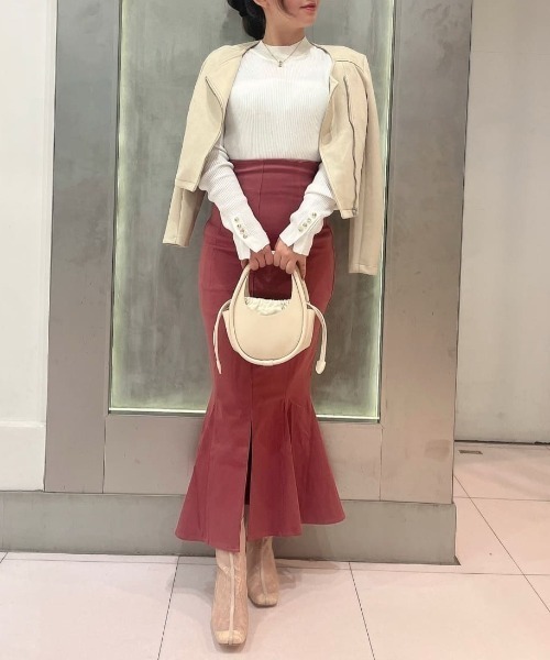 ROYAL PARTY(ロイヤルパーティー)の「ガムストレッチマーメイドスカート’23s(スカート・レディース・ベージュ/ピンク/ブラック・SMALL/MEDIUM)」の4枚目の写真