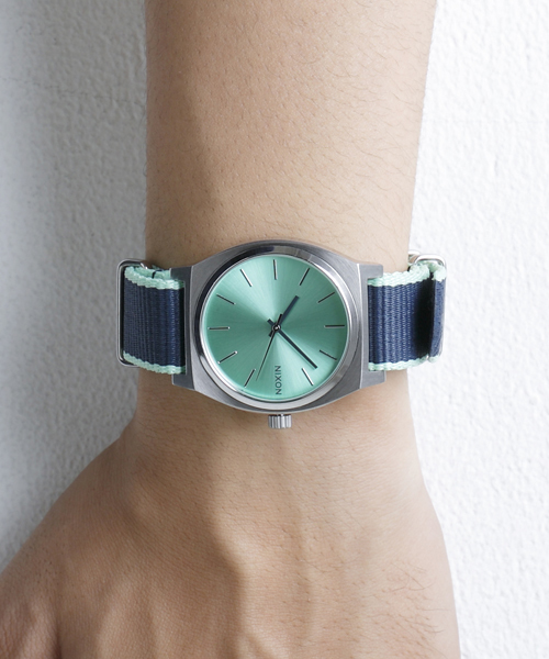 NIXON（ニクソン）の「THE TIME TELLER（アナログ腕時計・メンズ・ブラウン系その他/コーラル/ゴールド系その他/その他1/その他2/その他3/ブラック系その他/その他4/その他5/その他6/その他7/シルバー系その他/その他9/その他8/ホワイト×ゴールド/その他10/ブラック×ゴールド/その他12/ローズ/その他11/シルバー・FREE）」の11枚目の写真