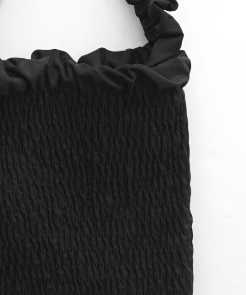 flower(フラワー)の「メニーシャーリングバッグ(ショルダーバッグ・レディース・アイボリー/ブラック・FREE)」の9枚目の写真