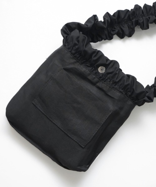 flower(フラワー)の「メニーシャーリングバッグ(ショルダーバッグ・レディース・アイボリー/ブラック・FREE)」の21枚目の写真