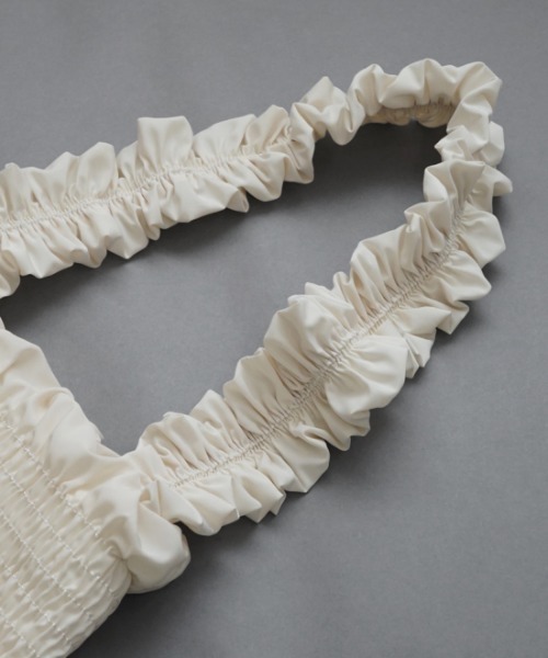 flower(フラワー)の「メニーシャーリングバッグ(ショルダーバッグ・レディース・アイボリー/ブラック・FREE)」の7枚目の写真