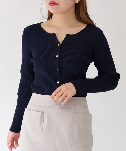 TRUDEA(トルディア)の「スリットネックリブカーディガン(カーディガン/ボレロ・レディース・ホワイト/ブラック/グレイッシュベージュ/ネイビー・MEDIUM/LARGE)」の1枚目の写真