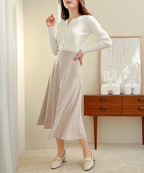 TRUDEA(トルディア)の「スリットネックリブカーディガン(カーディガン/ボレロ・レディース・ホワイト/ブラック/グレイッシュベージュ/ネイビー・MEDIUM/LARGE)」の5枚目の写真