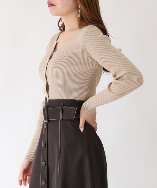 TRUDEA(トルディア)の「スリットネックリブカーディガン(カーディガン/ボレロ・レディース・ホワイト/ブラック/グレイッシュベージュ/ネイビー・MEDIUM/LARGE)」の21枚目の写真