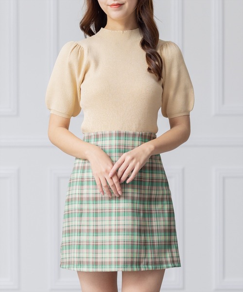 clear（クリア）の「×パフスリーブリブニットトップス（ニット/セーター・レディース・オフホワイト/ブラック/イエロー/ベージュ/ラベンダー・F）」の4枚目の写真