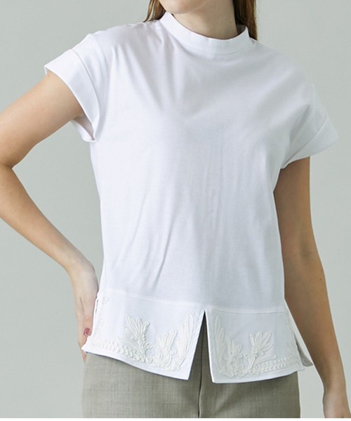 LOKITHO(ロキト)の「【LOKITHO/(ロキト)】コードエンブロイダリーヘムTシャツ(Tシャツ/カットソー・レディース・ホワイト/ブラック・1)」の2枚目の写真