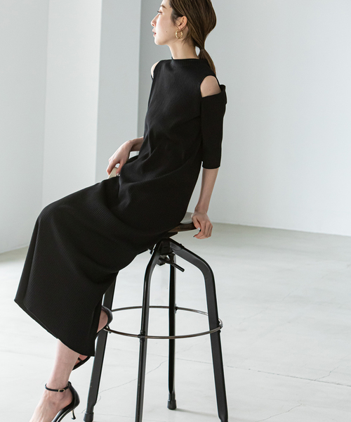 Noble（ノーブル）の「トタンテレコショルダーオープンワンピース（ワンピース・レディース・ベージュ/ブラック・FREE）」の7枚目の写真