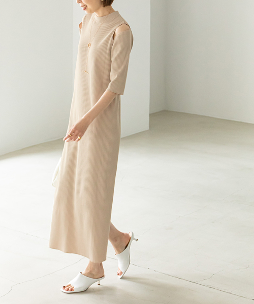 Noble（ノーブル）の「トタンテレコショルダーオープンワンピース（ワンピース・レディース・ベージュ/ブラック・FREE）」の13枚目の写真