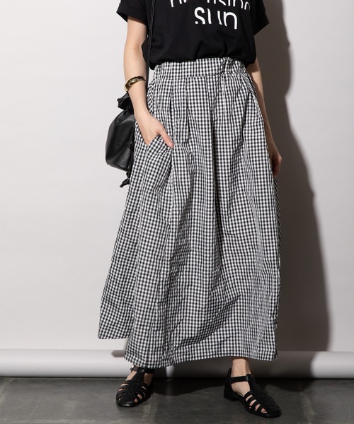 MHBG TOKYO（エムエイチビージートーキョー）の「シャカシャカタフタチェックスカート（スカート・レディース・ネイビー系/ブラック×ホワイト/アイボリー/ネイビー/ベージュ/チェック/ブルー系その他/ネイビー系1/オレンジ/カーキ・FREE）」の10枚目の写真