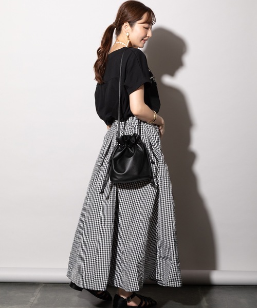MHBG TOKYO（エムエイチビージートーキョー）の「シャカシャカタフタチェックスカート（スカート・レディース・ネイビー系/ブラック×ホワイト/アイボリー/ネイビー/ベージュ/チェック/ブルー系その他/ネイビー系1/オレンジ/カーキ・FREE）」の11枚目の写真
