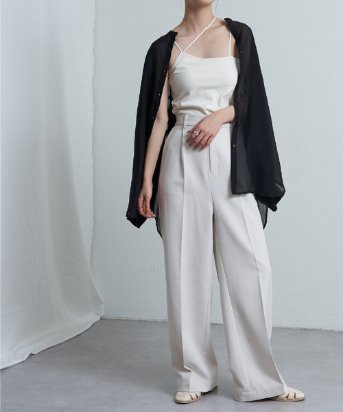 COLONY 2139（コロニートゥーワンスリーナイン）の「カップ付コットンベア2WAYアシメキャミソール（キャミソール・レディース・ブラック/アイボリー・MEDIUM/LARGE）」の17枚目の写真