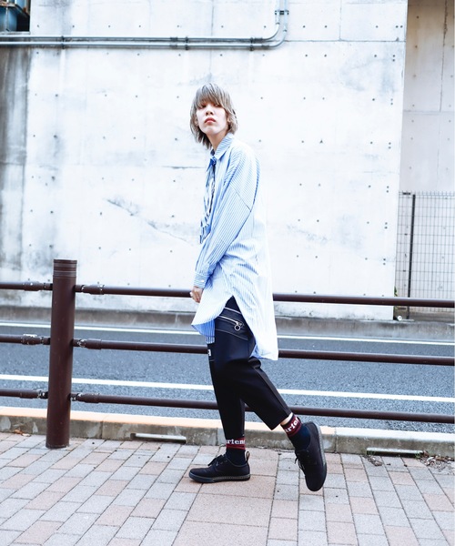 rovtski(ロフトスキー)の「英字ストライプ切替ロングシャツ(シャツ/ブラウス・レディース・ブルー/ブラック・FREE)」の15枚目の写真