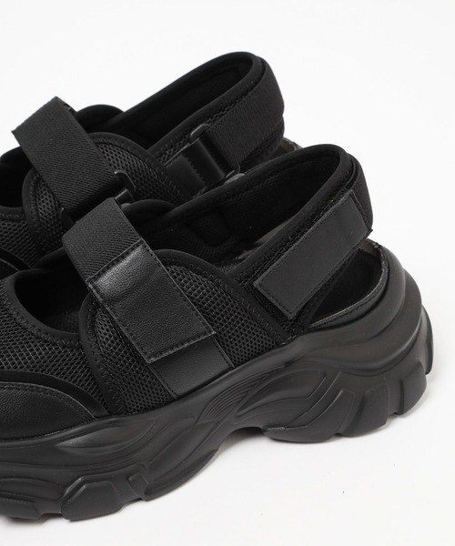 LOWRYS FARM（ローリーズファーム）の「スニーカーサンダル　190701（サンダル・レディース・ホワイト/ブラック・MEDIUM/LARGE）」の12枚目の写真