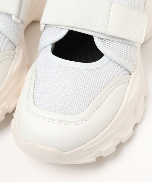 LOWRYS FARM（ローリーズファーム）の「スニーカーサンダル　190701（サンダル・レディース・ホワイト/ブラック・MEDIUM/LARGE）」の20枚目の写真